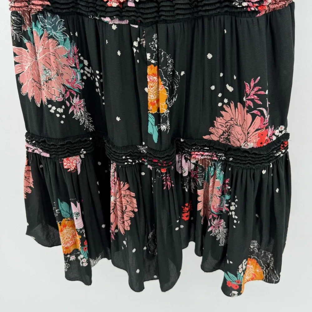 Free People purple haze black tunic XS Floral boho festival‎ casual V neck